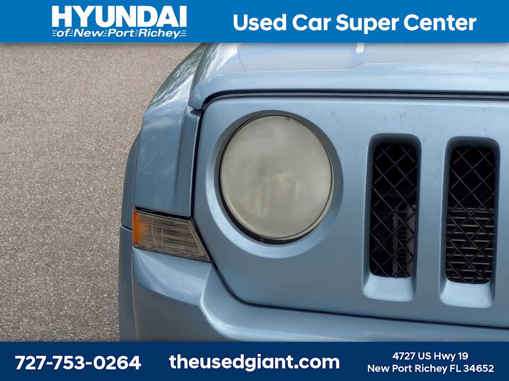 Thumbnail: 2014 Jeep Patriot - 9