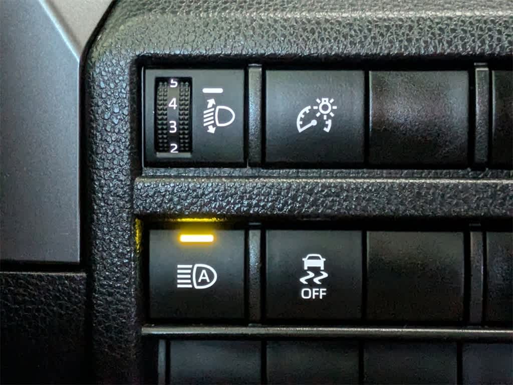 Thumbnail: 2024 Toyota Tacoma - 27