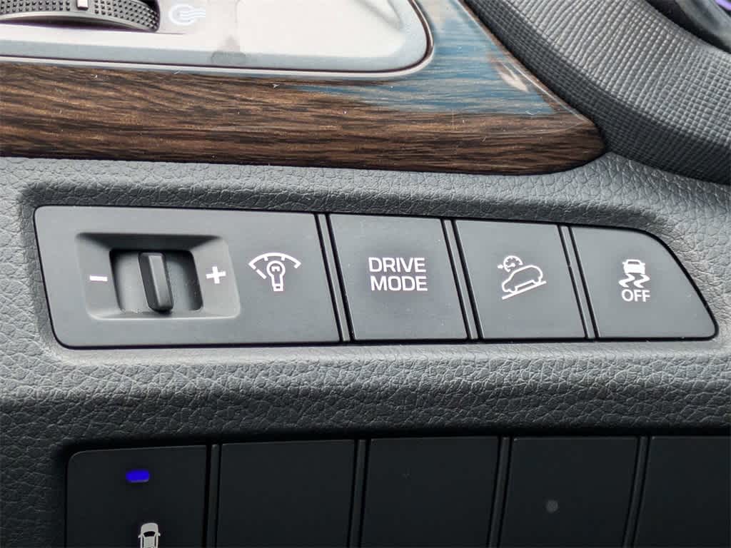 Thumbnail: 2017 Hyundai Santa Fe - 28