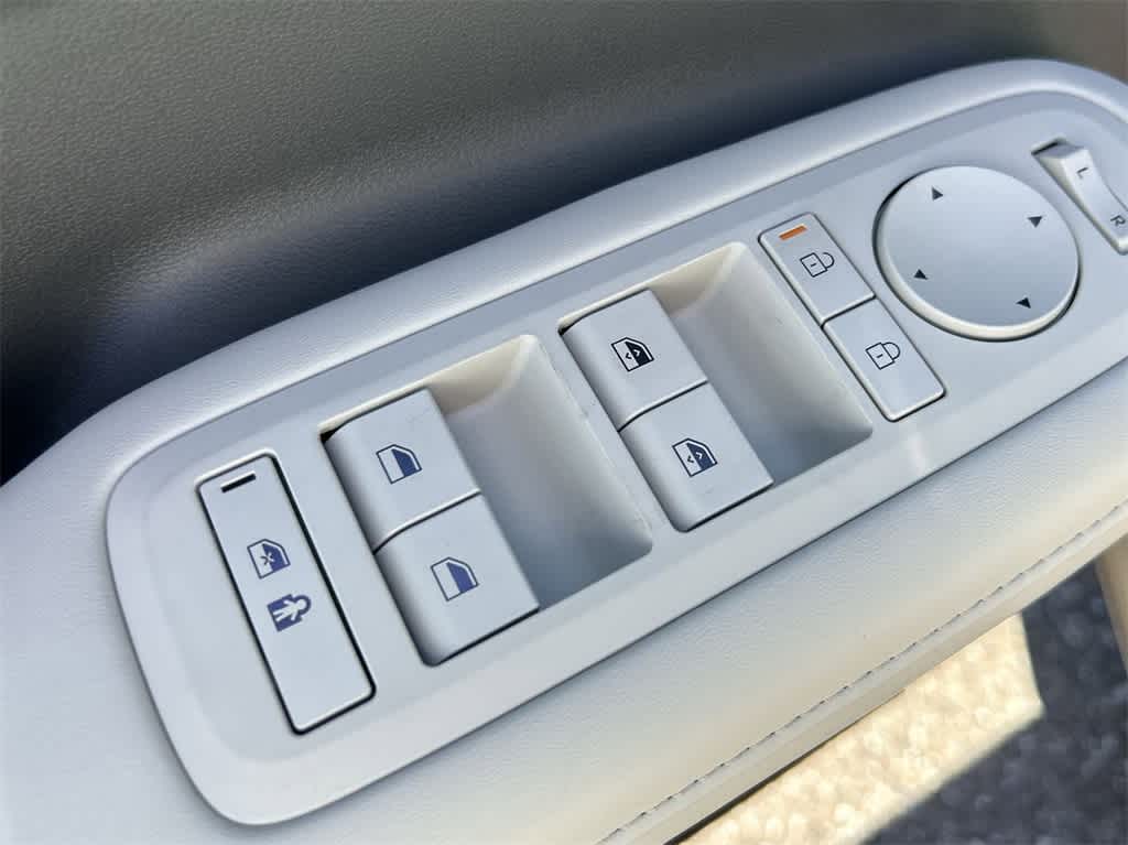 Thumbnail: 2025 Hyundai Santa Fe - 16