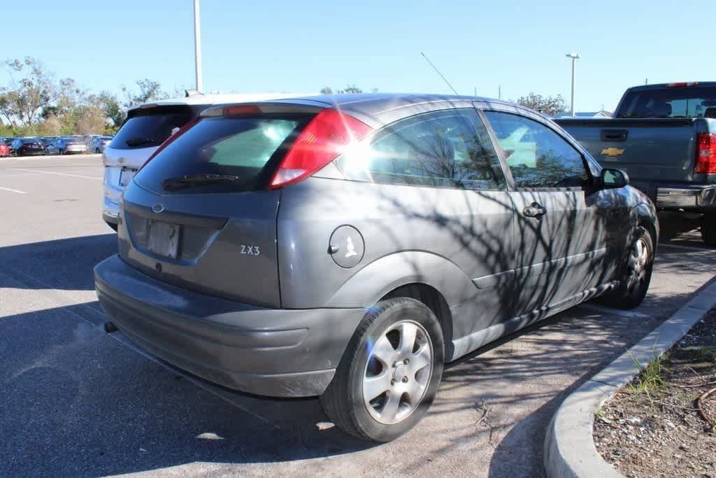 Thumbnail: 2002 Ford Focus - 3