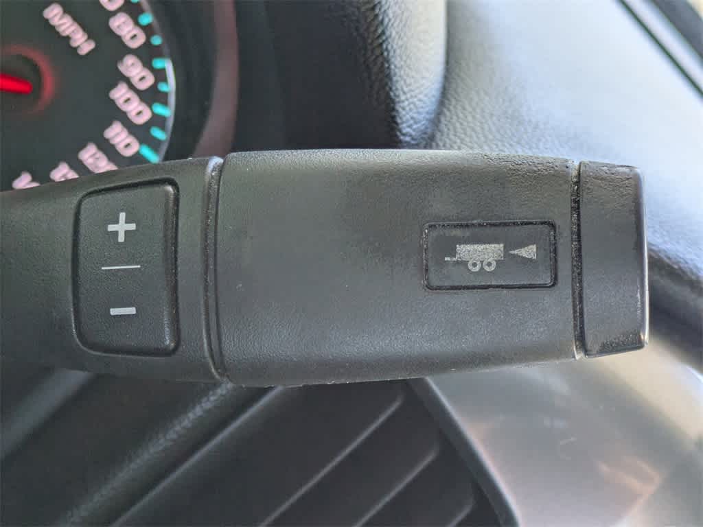 Thumbnail: 2016 Chevrolet Silverado 1500 - 30