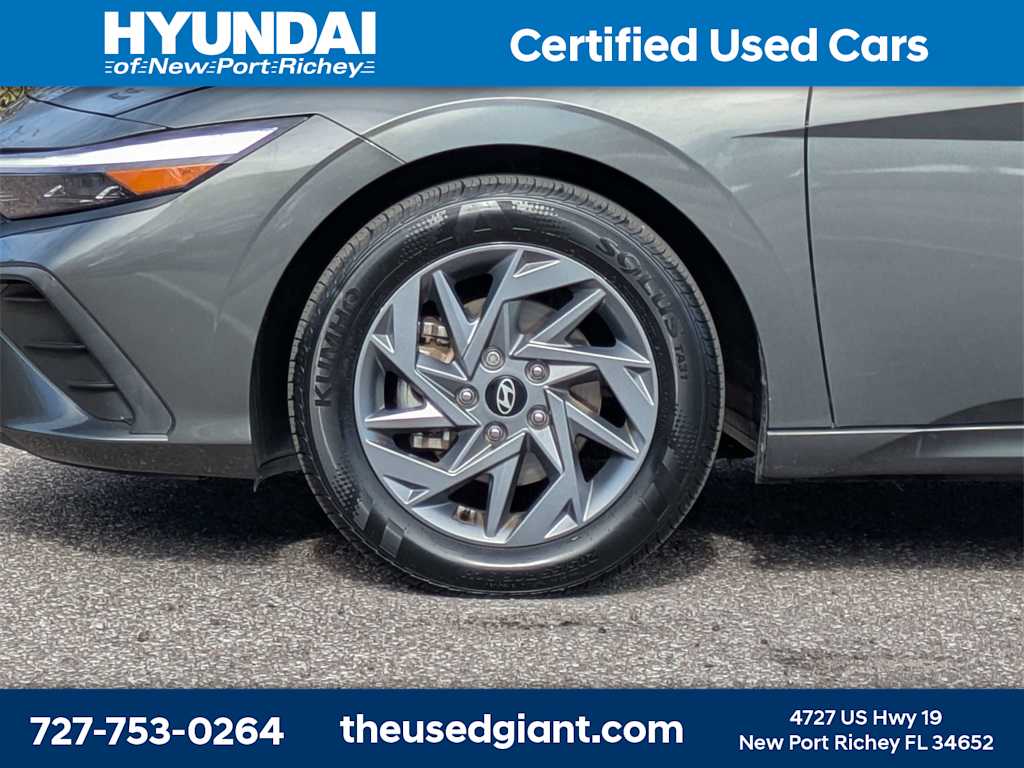 Thumbnail: 2024 Hyundai Elantra - 6