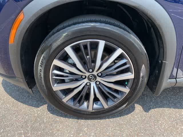 Thumbnail: 2023 INFINITI QX60 - 9