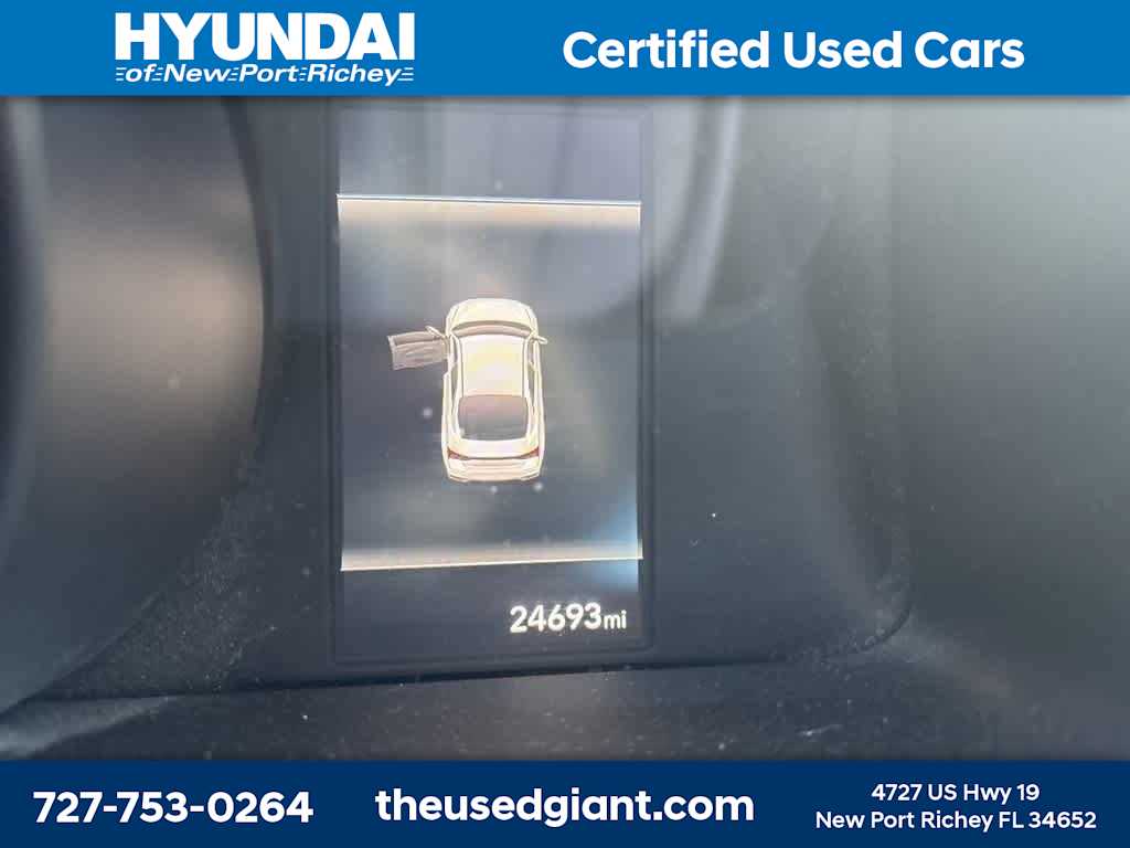 Thumbnail: 2023 Hyundai Elantra - 11