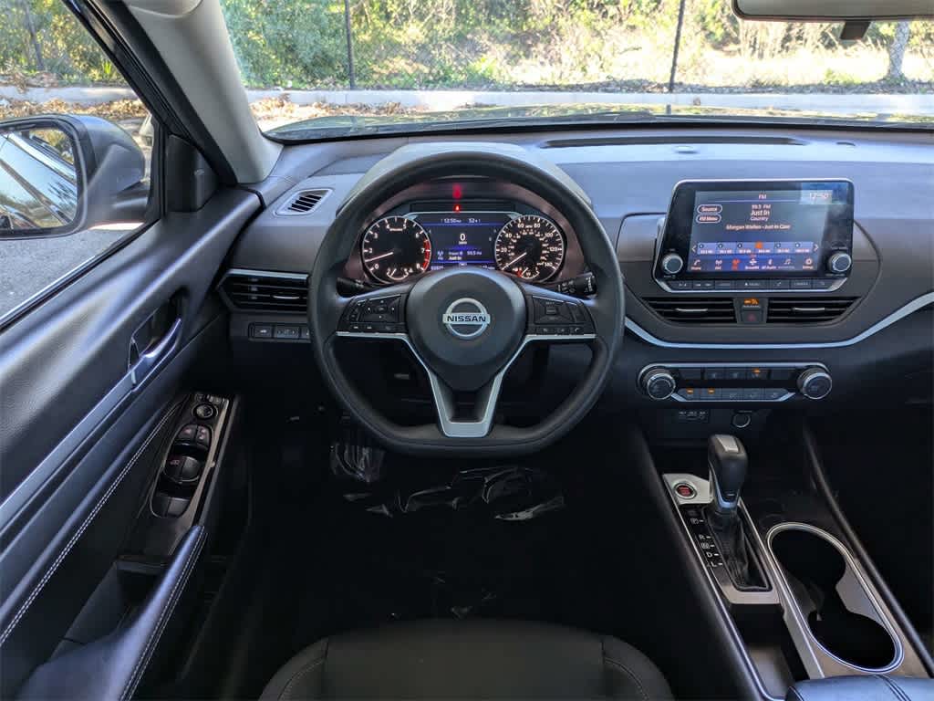 Thumbnail: 2021 Nissan Altima - 17