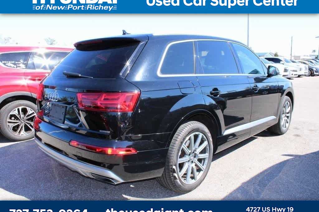 Thumbnail: 2019 Audi Q7 - 3