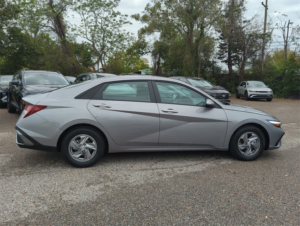 Thumbnail: 2025 Hyundai Elantra - 6