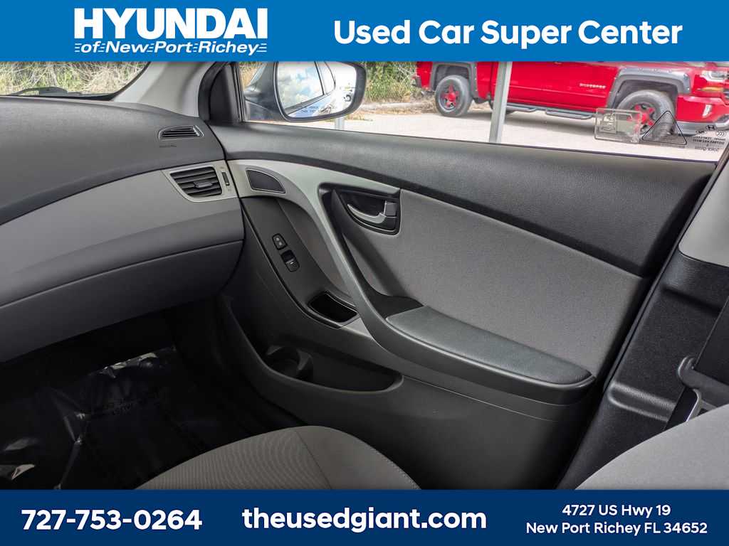 Thumbnail: 2016 Hyundai Elantra - 16