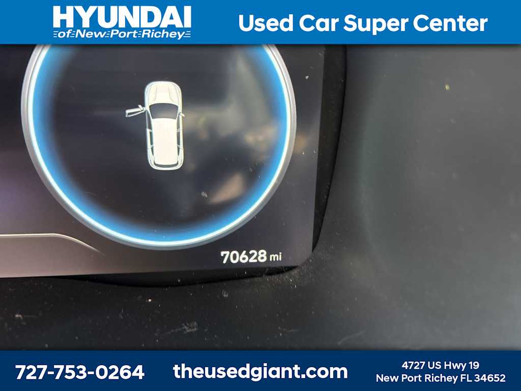 Thumbnail: 2021 Hyundai Santa Fe - 12