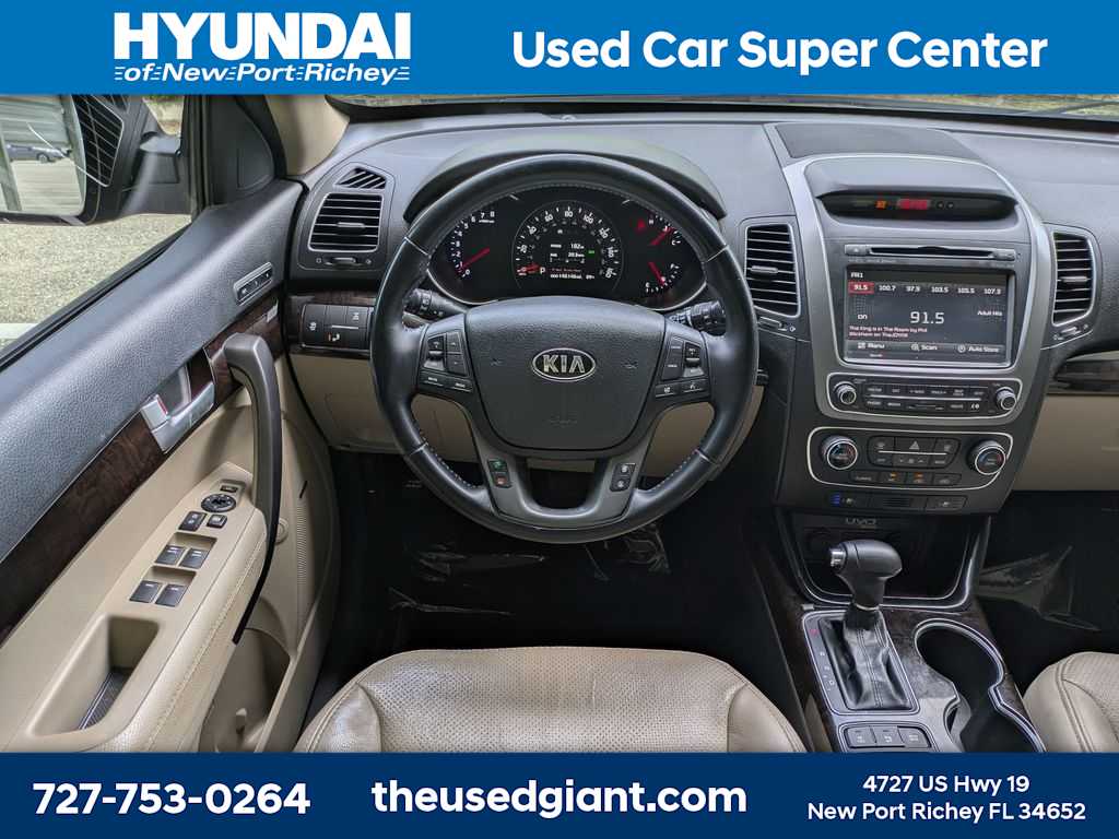 Thumbnail: 2015 Kia Sorento - 21