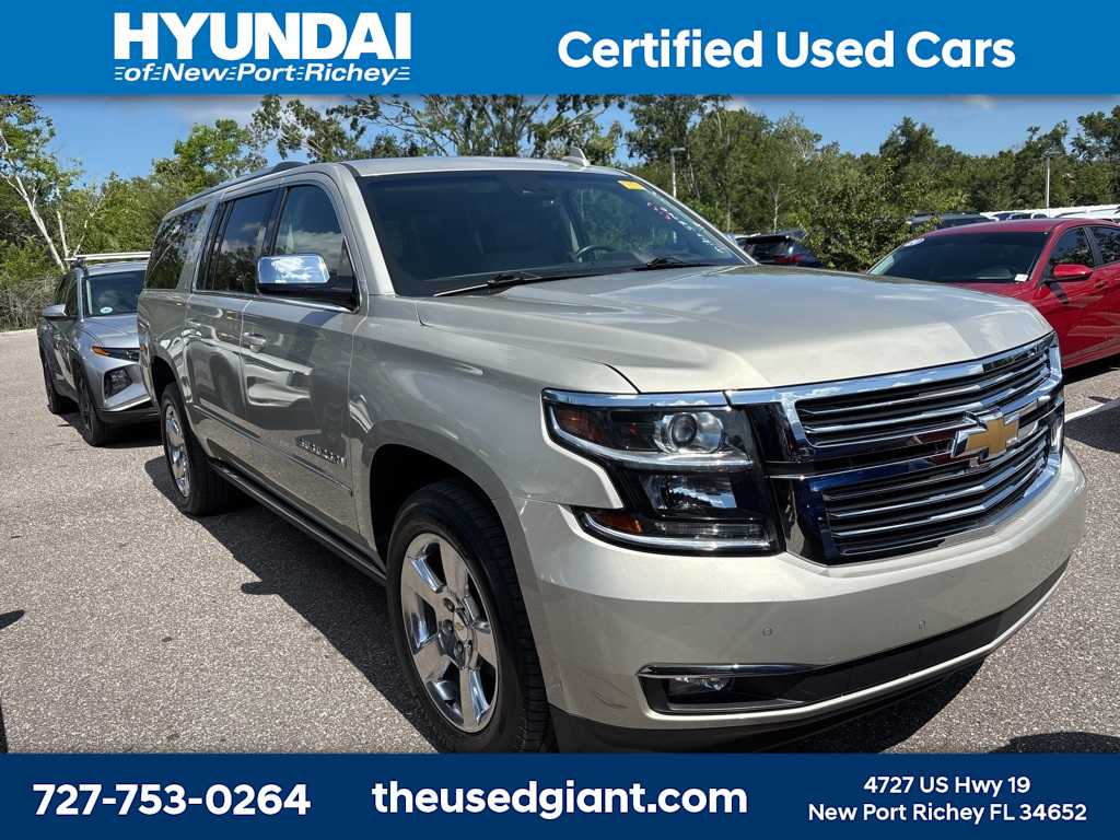 Thumbnail: 2016 Chevrolet Suburban - 4
