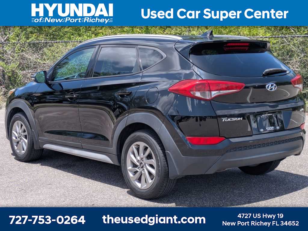 Thumbnail: 2017 Hyundai Tucson - 3