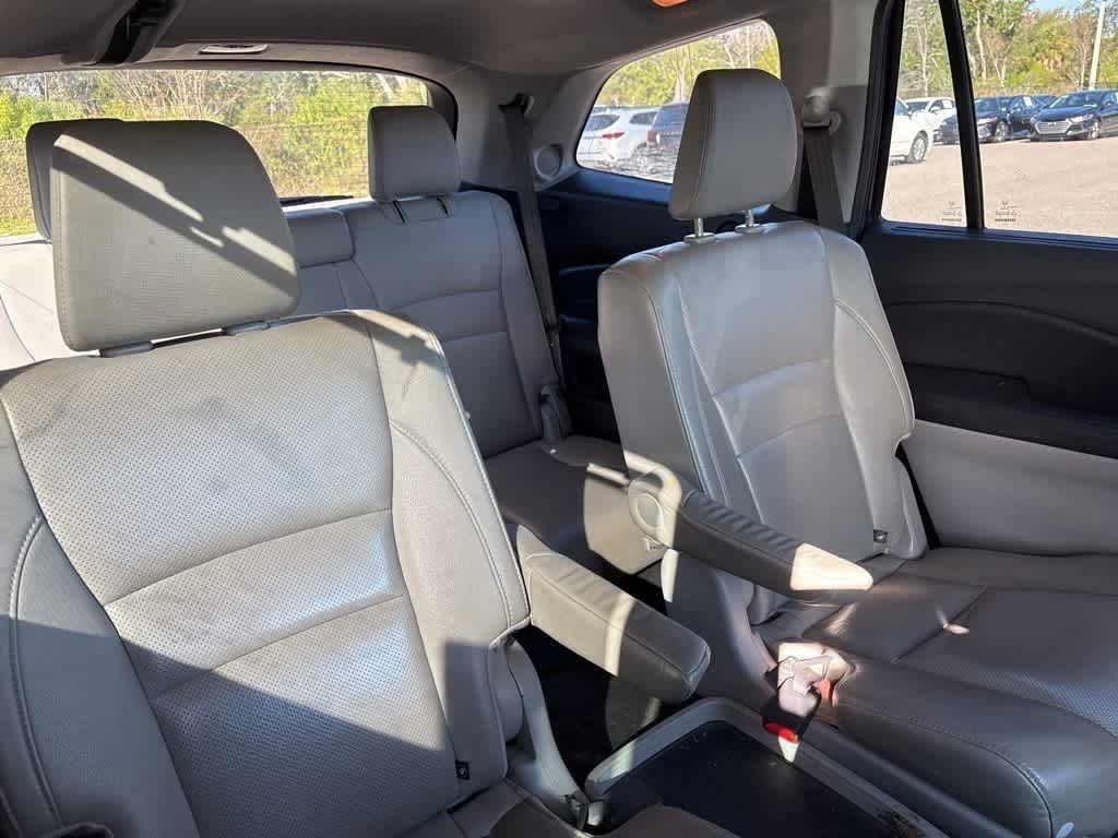 Thumbnail: 2016 Honda Pilot - 10