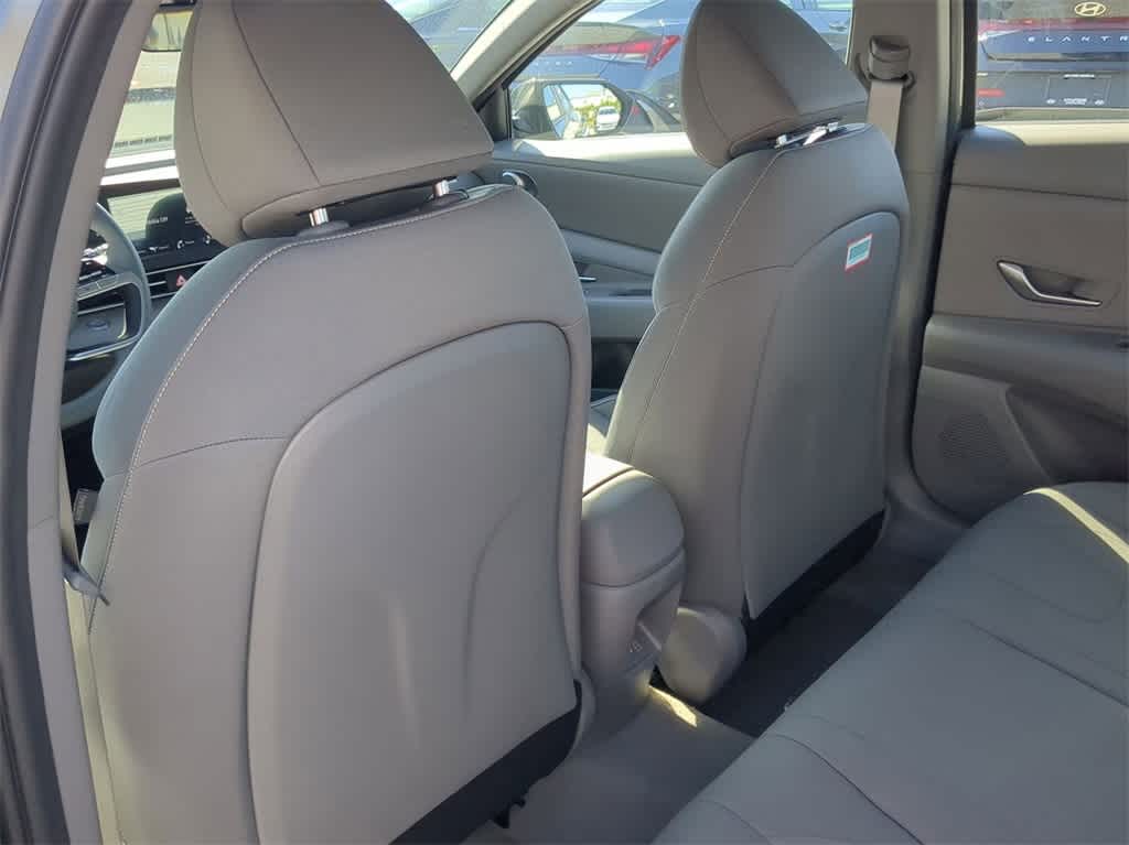 Thumbnail: 2026 Hyundai Elantra - 18