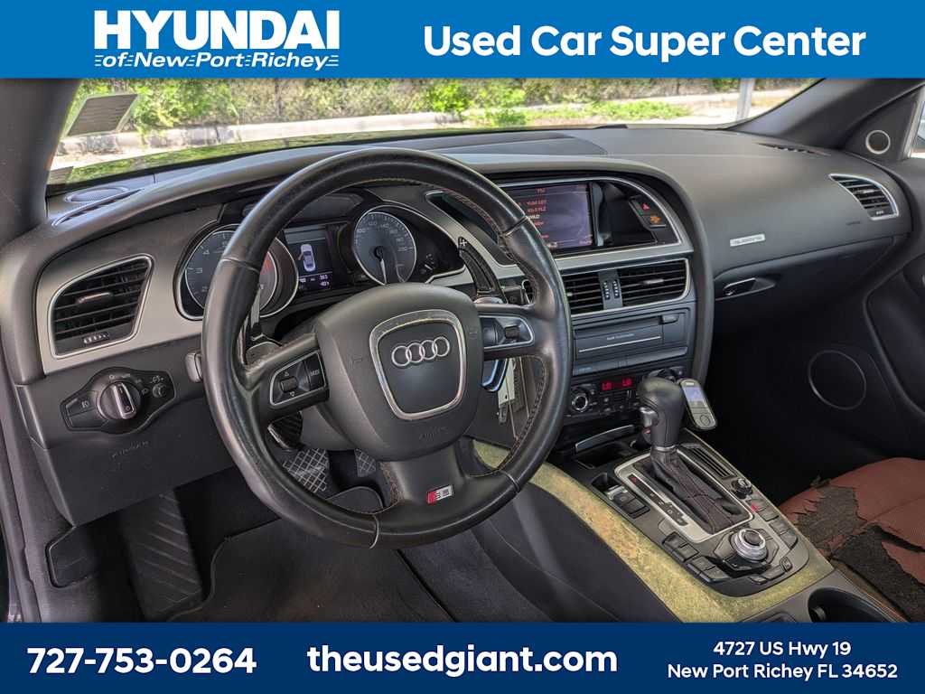 Thumbnail: 2010 Audi S5 - 18