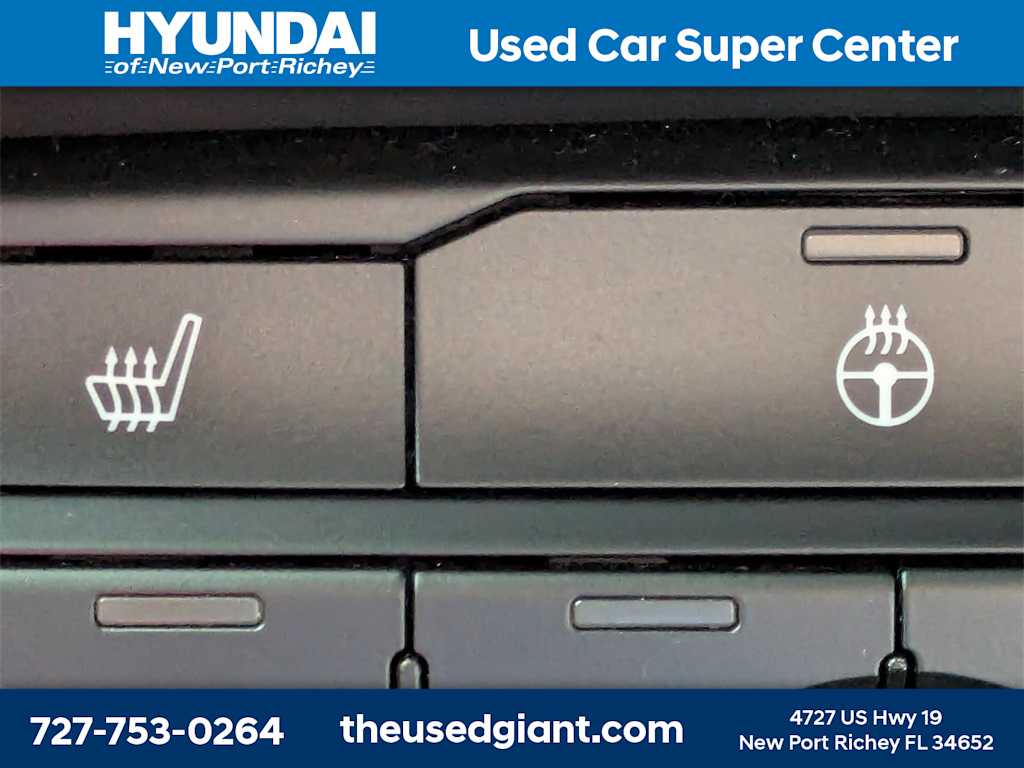 Thumbnail: 2021 Dodge Durango - 32