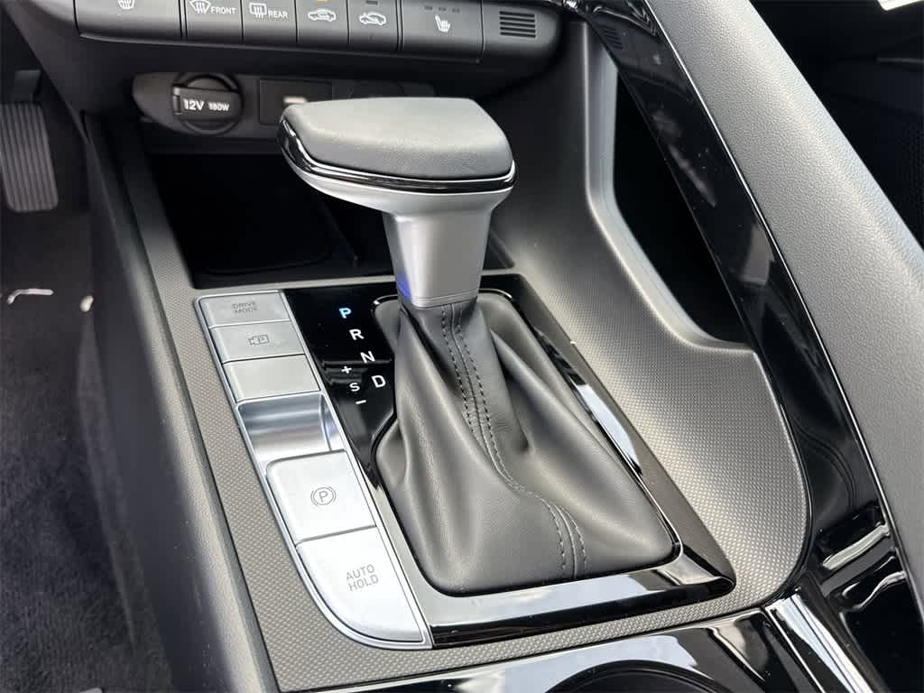 Thumbnail: 2025 Hyundai Elantra - 31