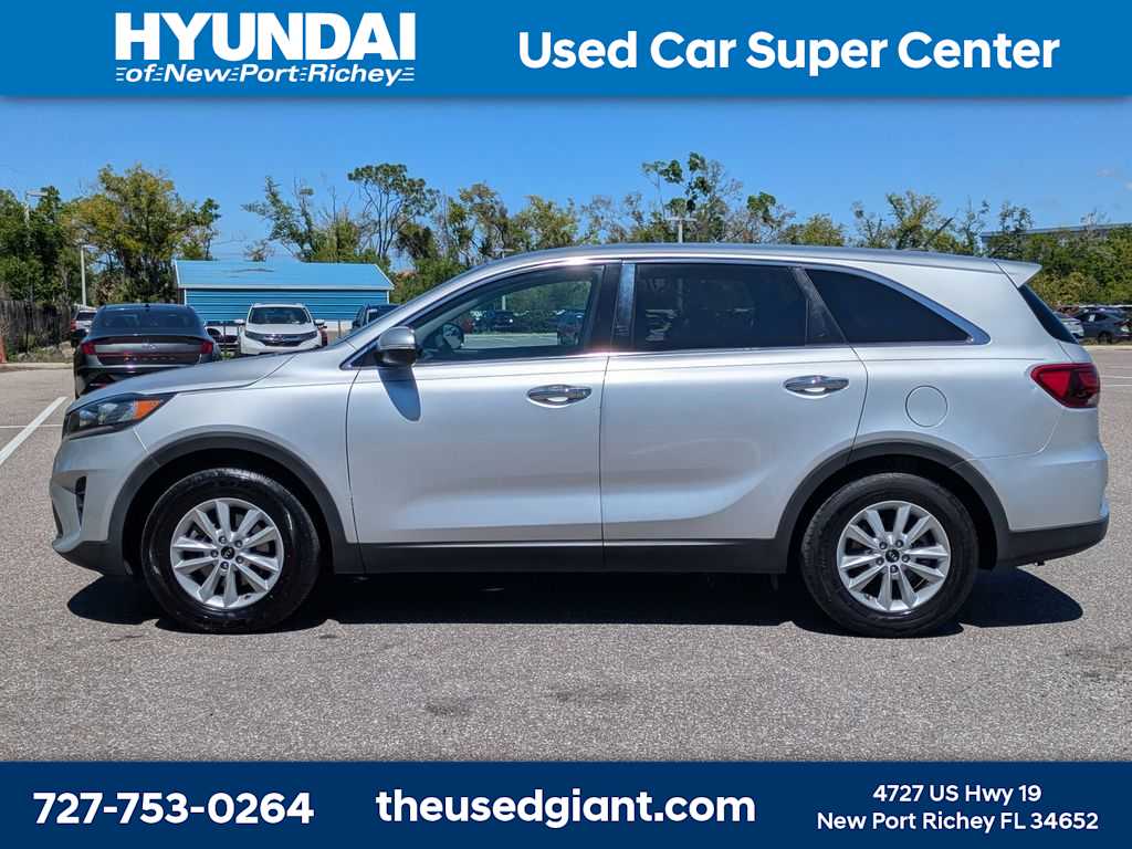 Thumbnail: 2020 Kia Sorento - 2