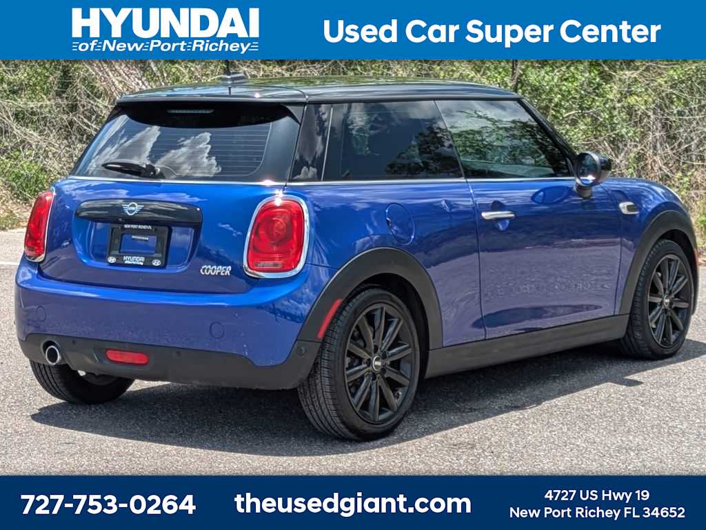 Thumbnail: 2020 MINI Cooper Hardtop - 5