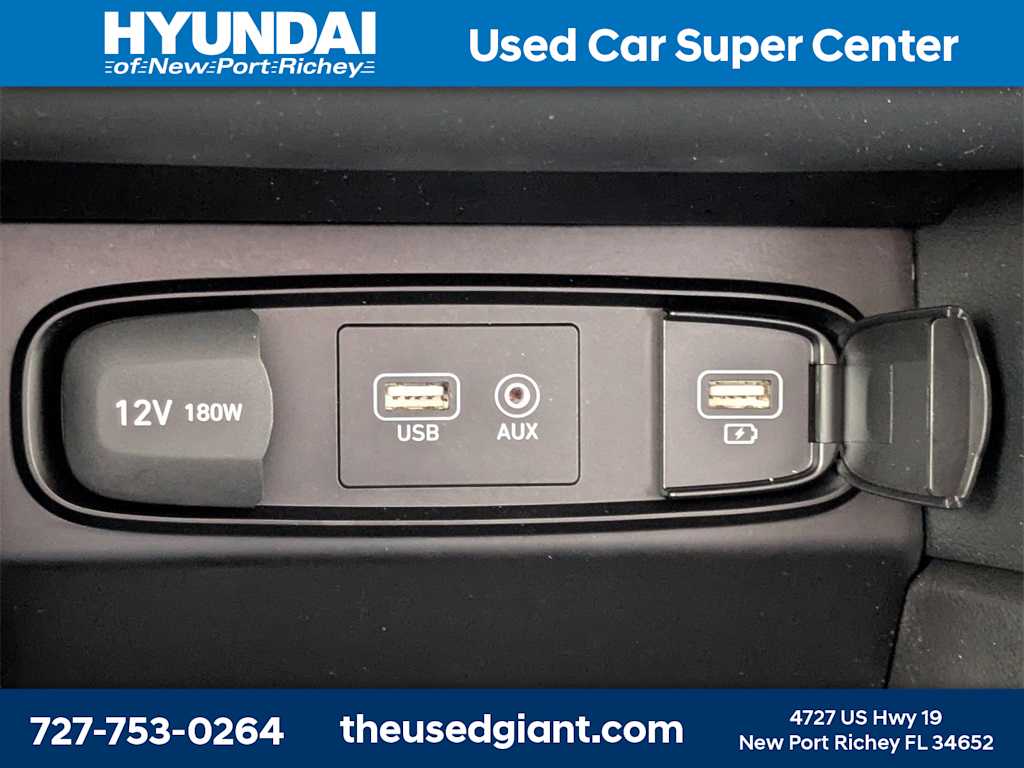 Thumbnail: 2020 Hyundai Santa Fe - 22