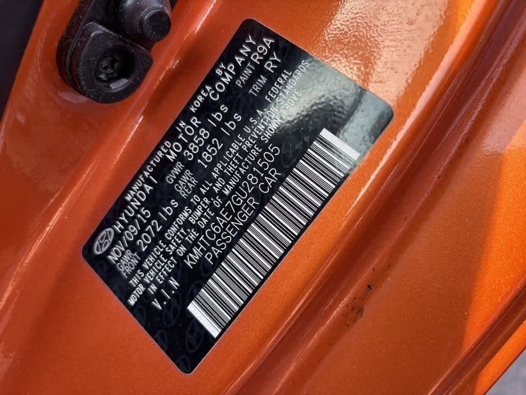 Thumbnail: 2016 Hyundai Veloster - 13