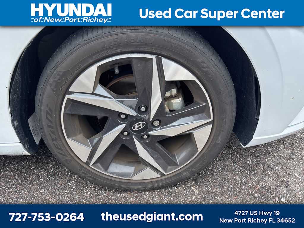 Thumbnail: 2023 Hyundai Elantra - 5