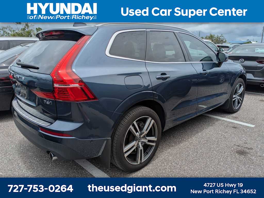 Thumbnail: 2019 Volvo XC60 - 2