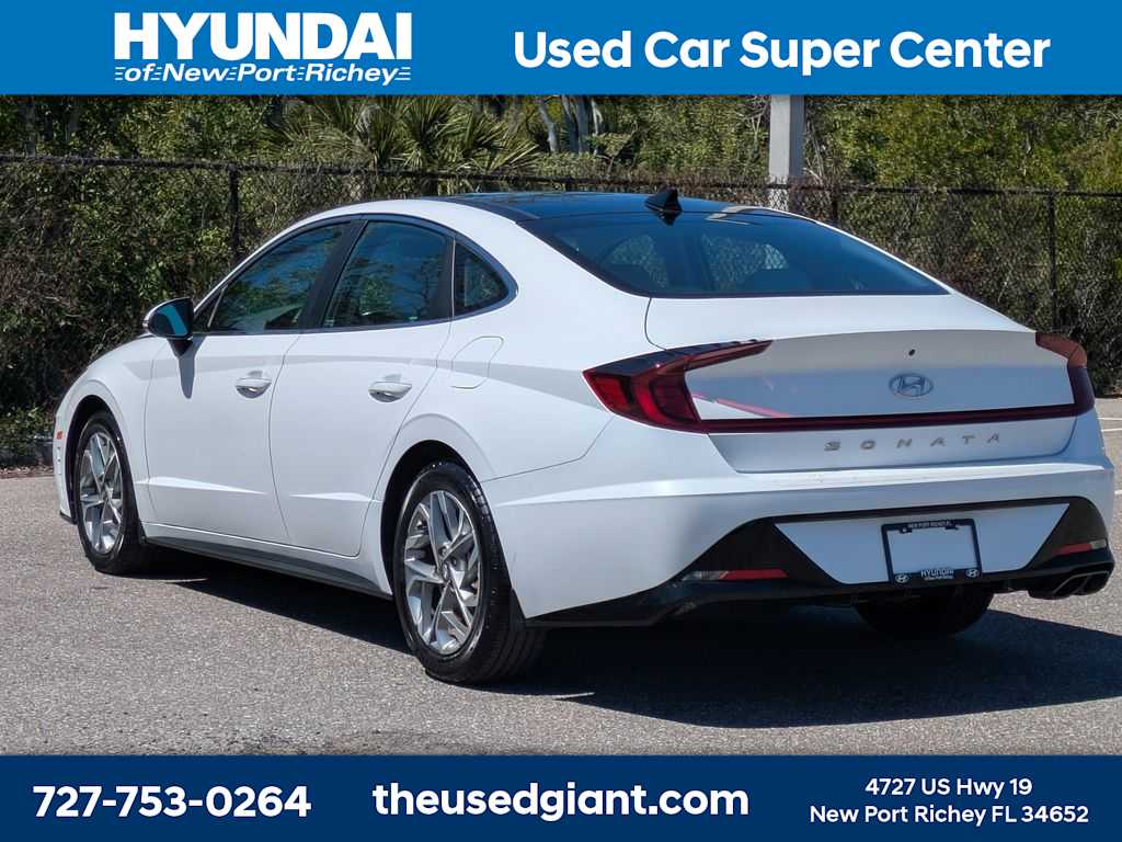 Thumbnail: 2023 Hyundai Sonata - 3