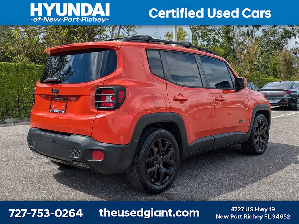 Thumbnail: 2017 Jeep Renegade - 5