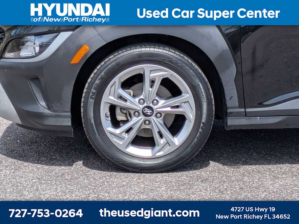 Thumbnail: 2022 Hyundai Kona - 10