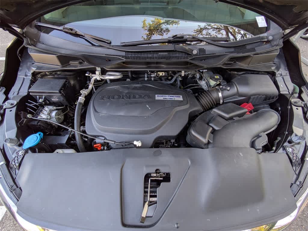 Thumbnail: 2018 Honda Odyssey - 13