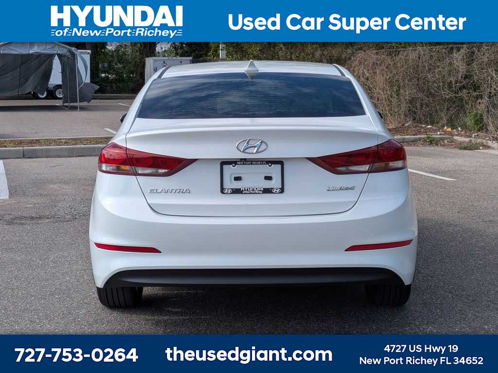 Thumbnail: 2017 Hyundai Elantra - 4