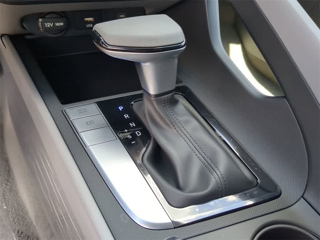 Thumbnail: 2025 Hyundai Elantra - 30