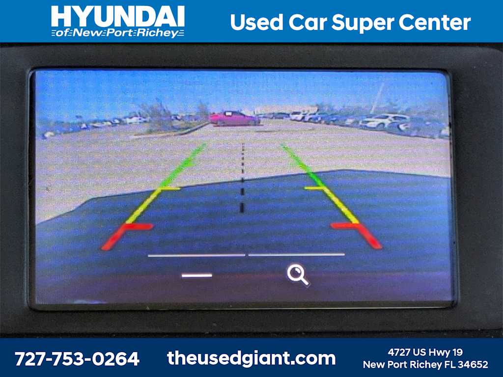 Thumbnail: 2016 Ford Focus - 18