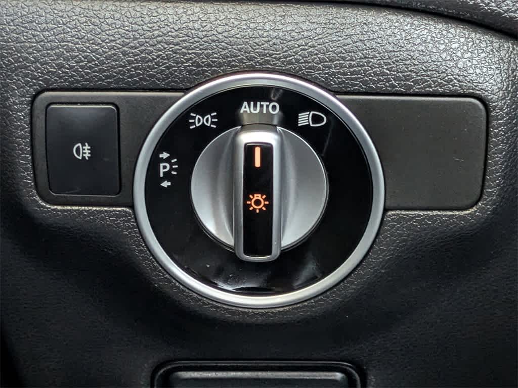 Thumbnail: 2018 Mercedes-Benz CLA - 25