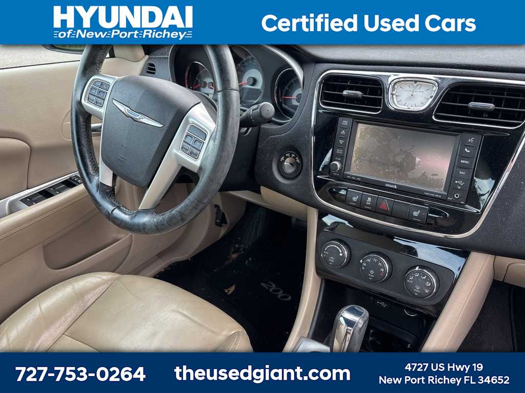 Thumbnail: 2011 Chrysler 200 - 7