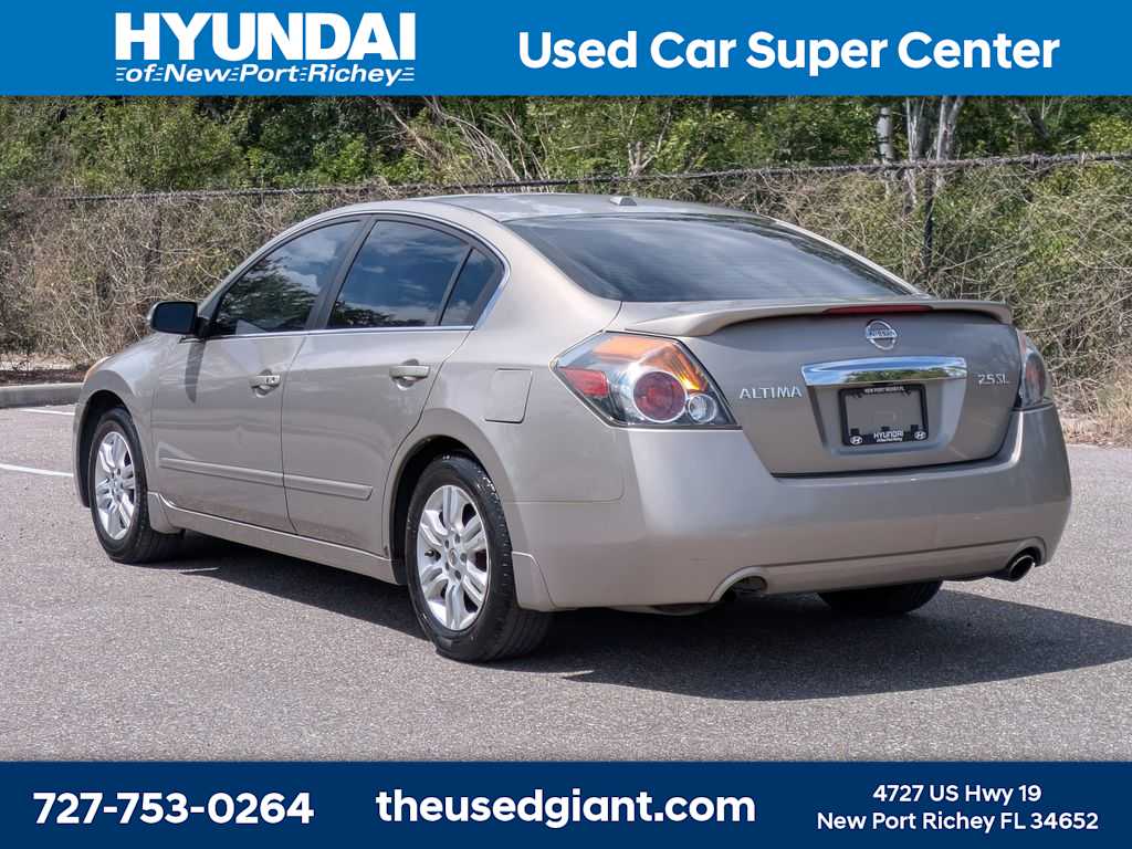Thumbnail: 2011 Nissan Altima - 3