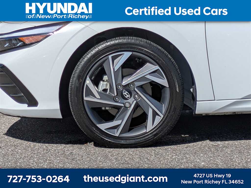 Thumbnail: 2025 Hyundai Elantra - 10