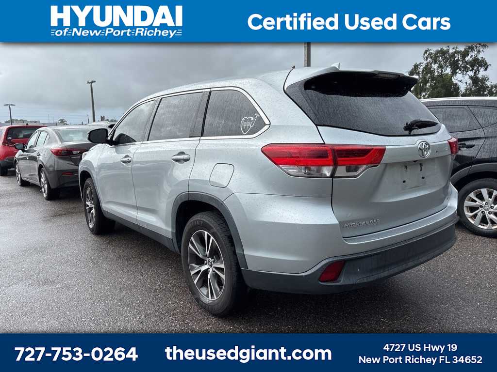 Thumbnail: 2019 Toyota Highlander - 2