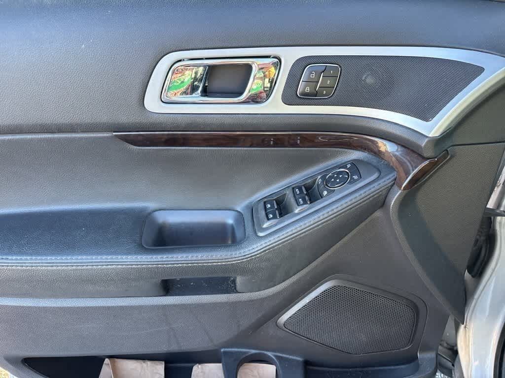 Thumbnail: 2014 Ford Explorer - 12