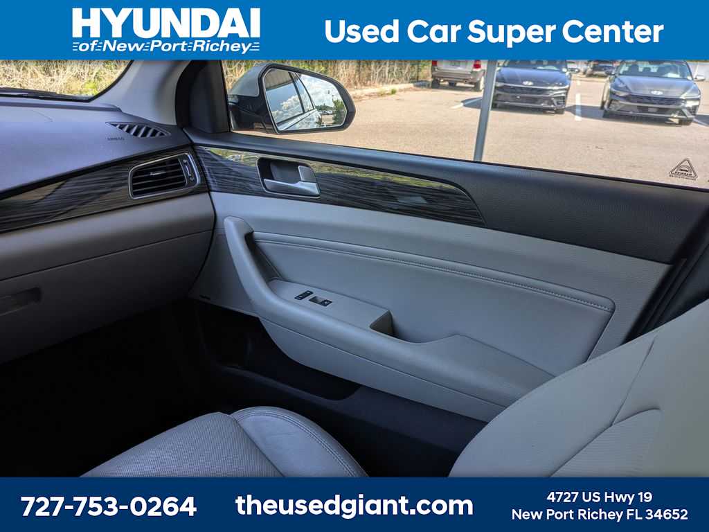Thumbnail: 2015 Hyundai Sonata - 19