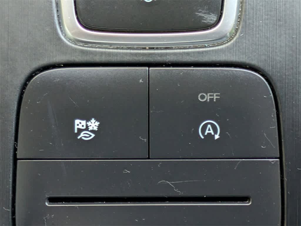 Thumbnail: 2020 Ford Escape - 32