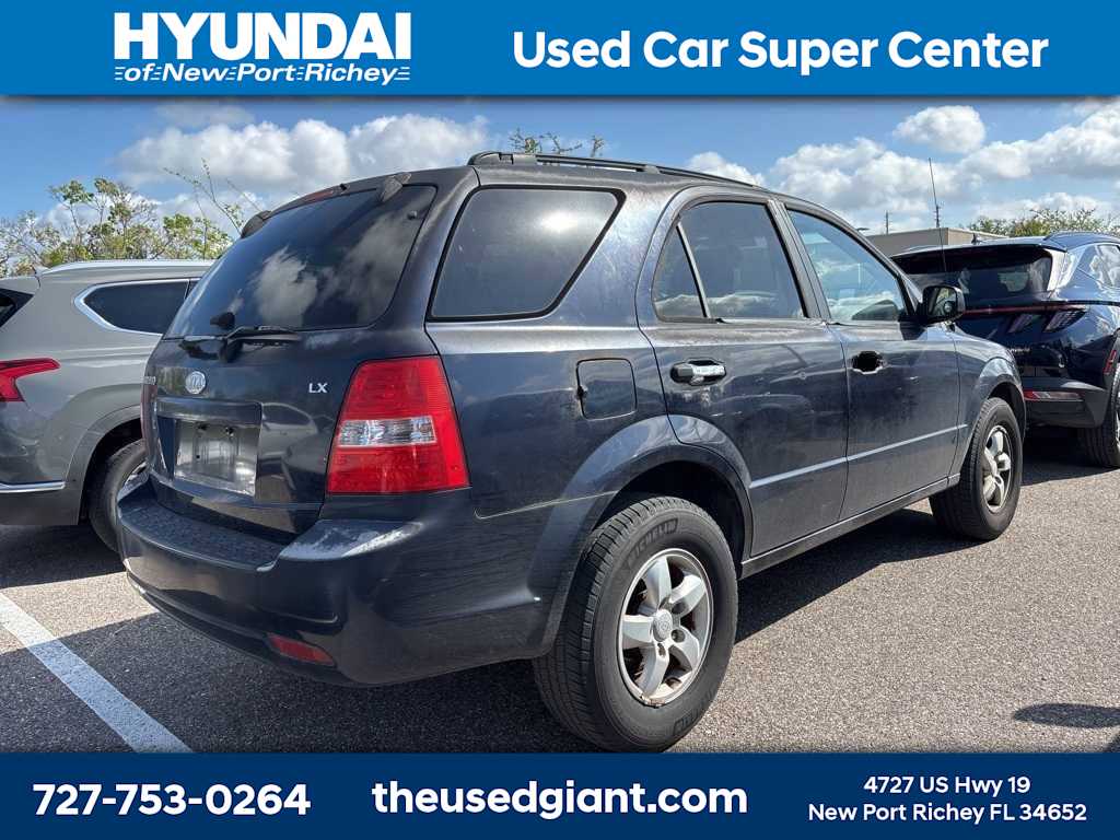 Thumbnail: 2009 Kia Sorento - 3