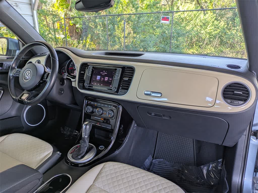 Thumbnail: 2019 Volkswagen Beetle - 15