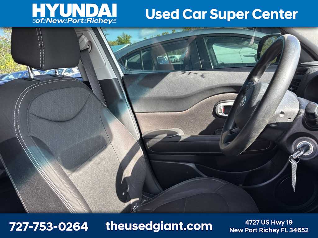 Thumbnail: 2017 Kia Soul - 7