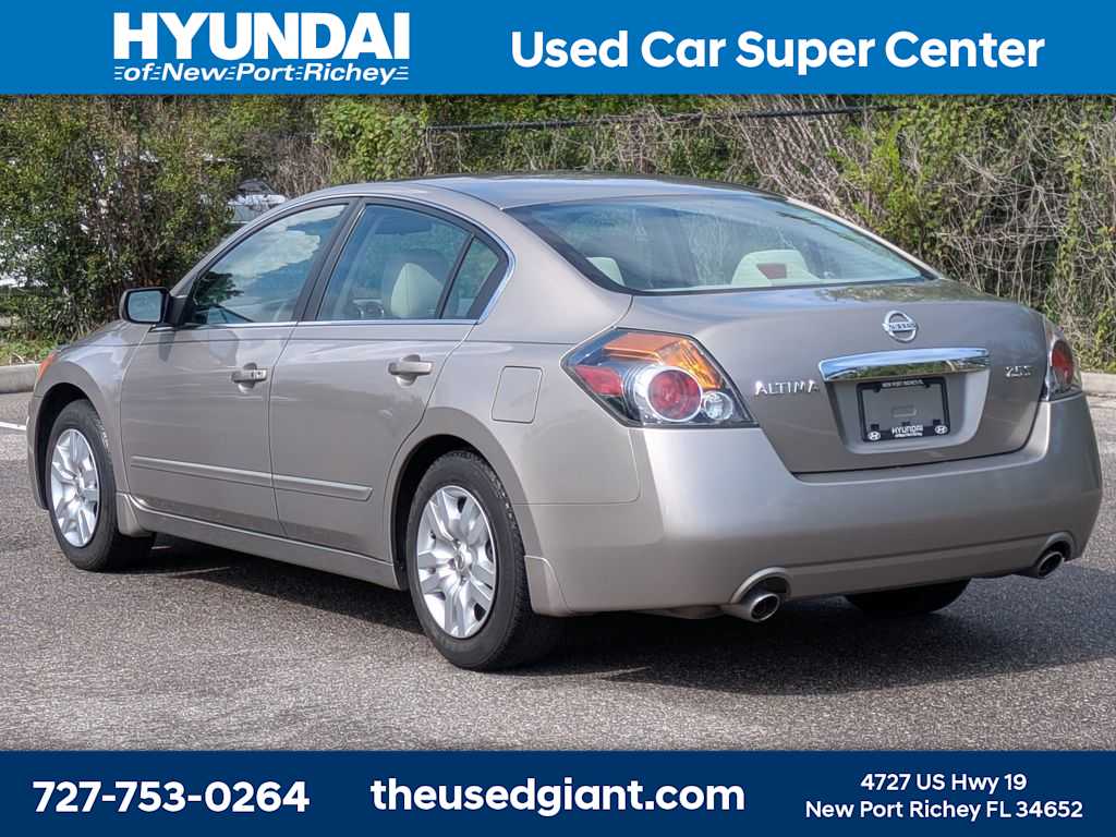 Thumbnail: 2011 Nissan Altima - 3
