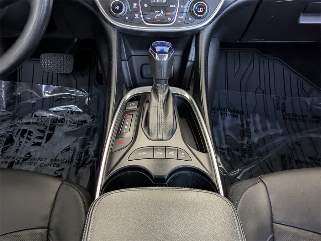 Thumbnail: 2017 Chevrolet Volt - 19