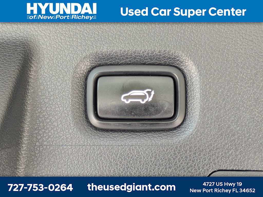 Thumbnail: 2023 Hyundai Santa Fe - 13