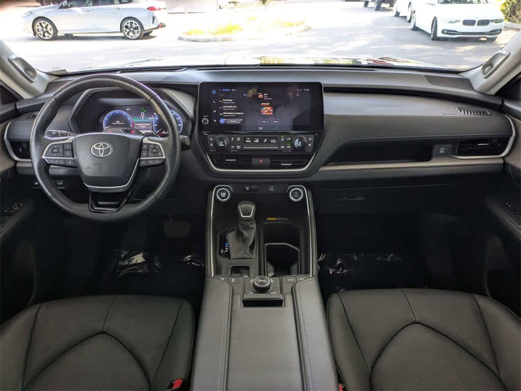 Thumbnail: 2024 Toyota Grand Highlander - 22